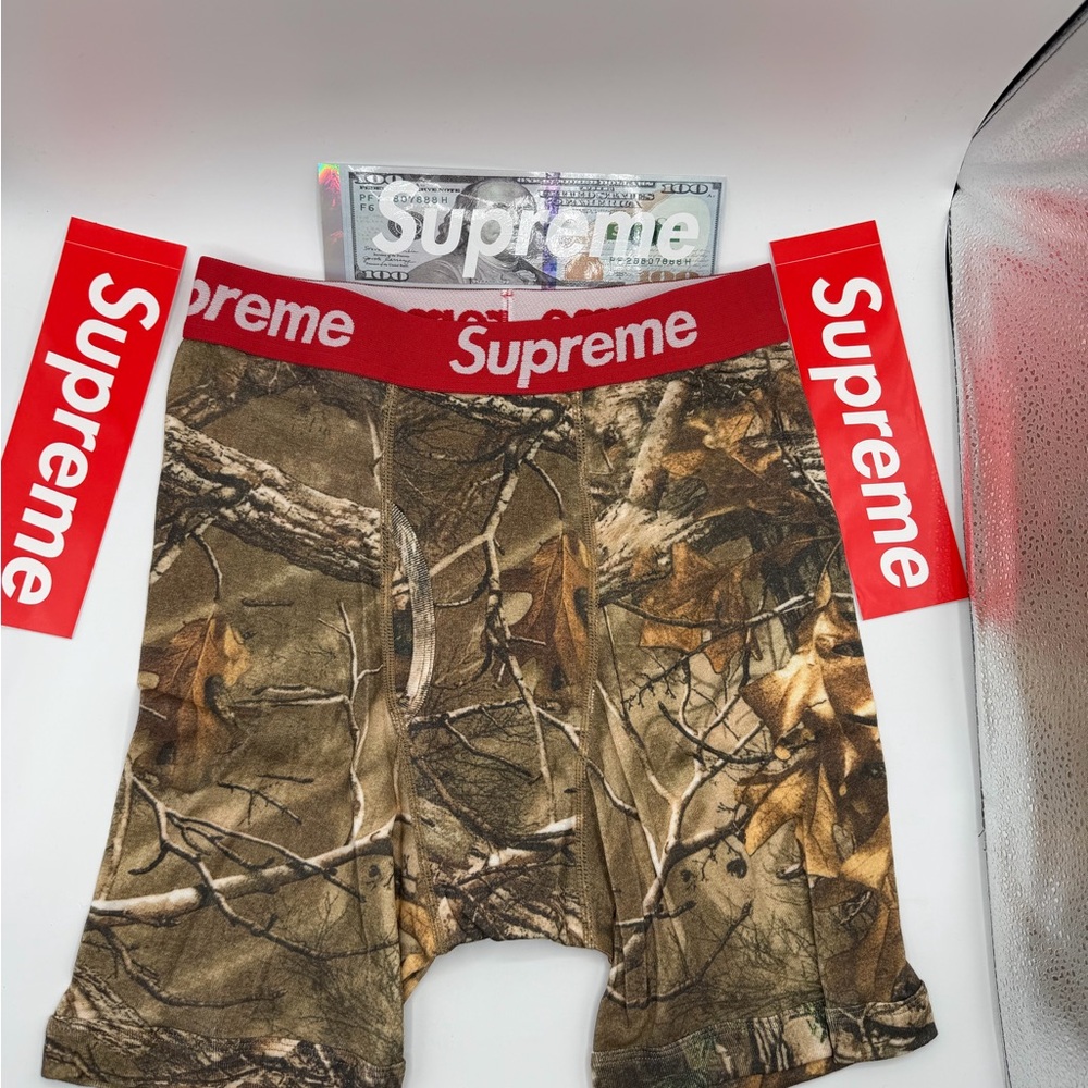 Supreme x Hanes Real Tree Camo Boxer Briefs - Picture 5 of 5